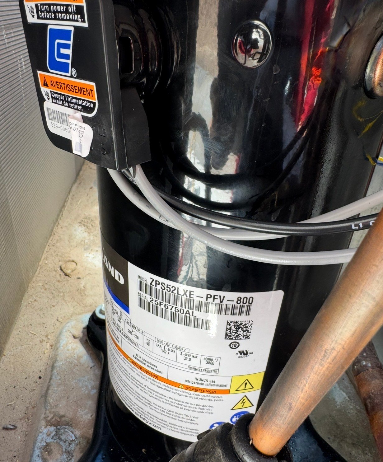 New air conditioning compressor installed in a Summit, AZ home